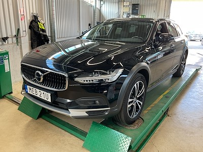 Volvo V90 cross country Cross Country B4 AWD Momentum Teknik Ljus Skinn H/K Drag Kamera BLIS VOC Navi