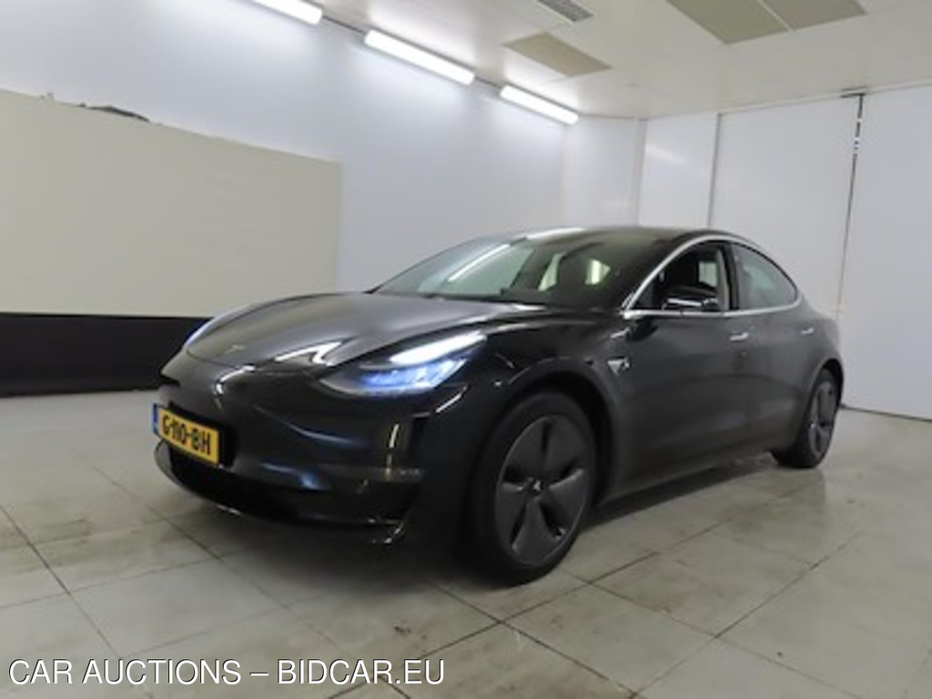 Tesla Model 3 Standard Range Plus RWD 4d