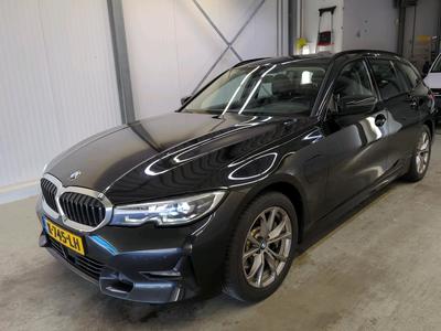 BMW 330 eA 215kW touring, 2021