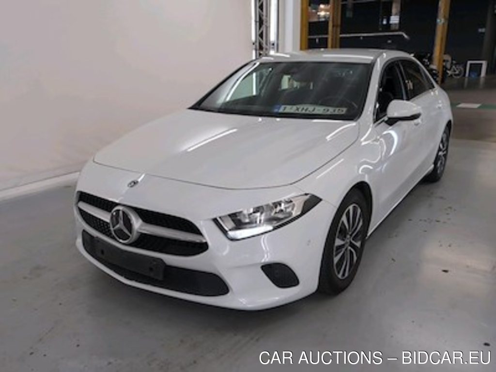 Mercedes-Benz Classe A sedan diesel v177 A 180 d Business Solution