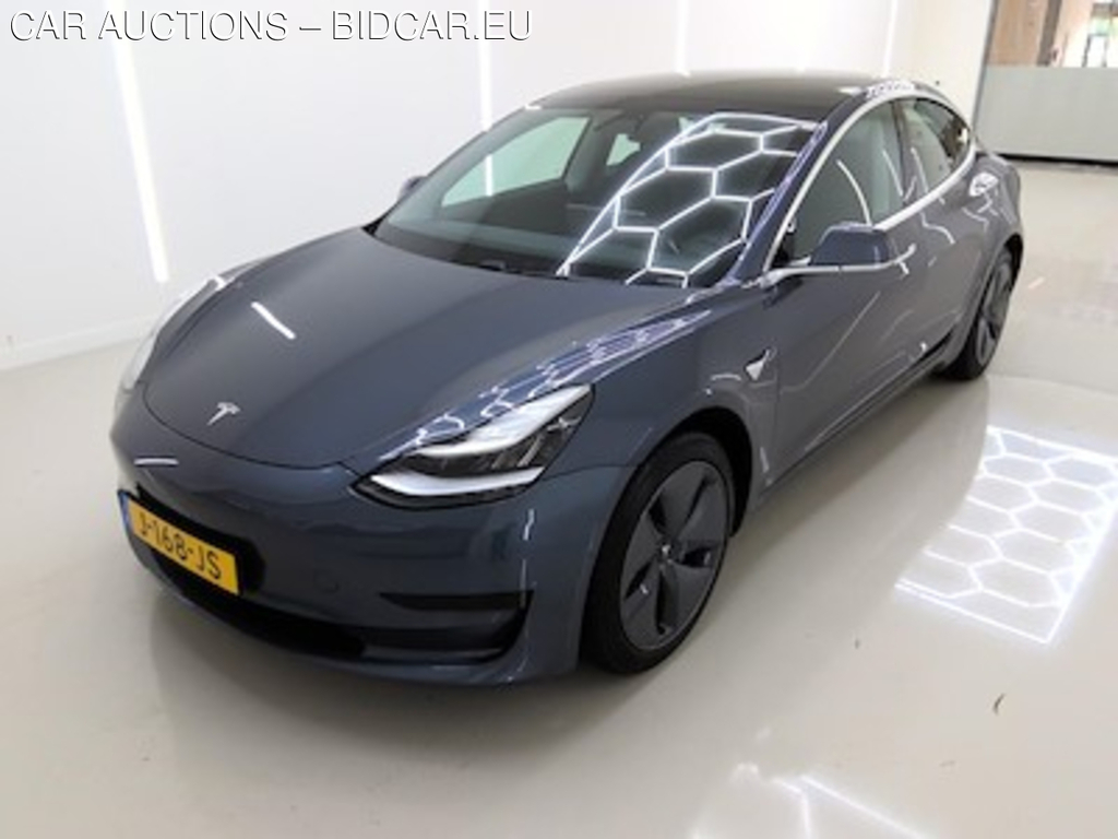 Tesla Model 3 Standard Range Plus RWD 4d