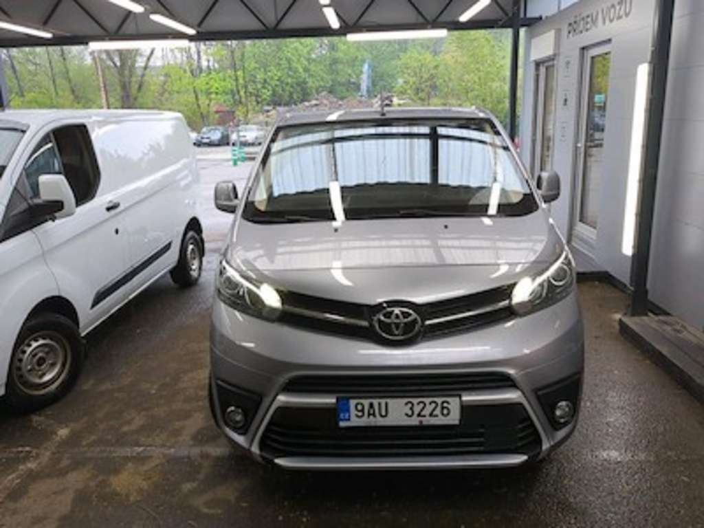 Toyota Proace 2.0 D-4D 180k VIP L1