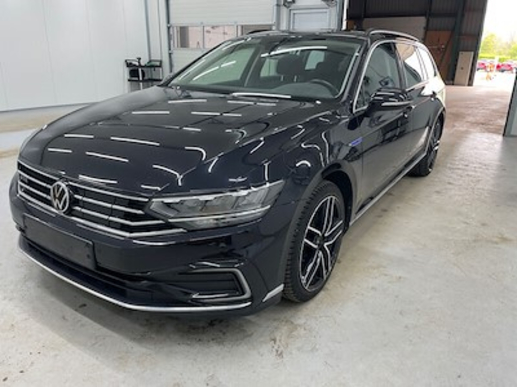 Volkswagen PASSAT 1.4 Tsi Gte High Plug-In Hybrid Dsg Var UA!