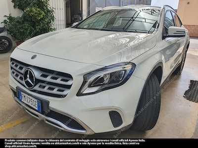 Mercedes-Benz gla gla 180 D automatic -