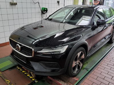 Volvo V60 CROSS COUNTRY B4 D AWD Plus, 2023