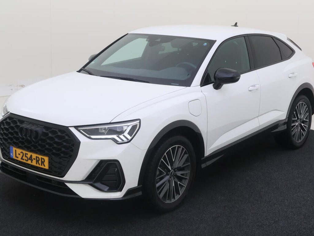 Audi Q3 sportback 45 TFSI PHEV 245PK S TRONIC BUSINESS EDITION OPTIEK SOUND PARK+, 2021