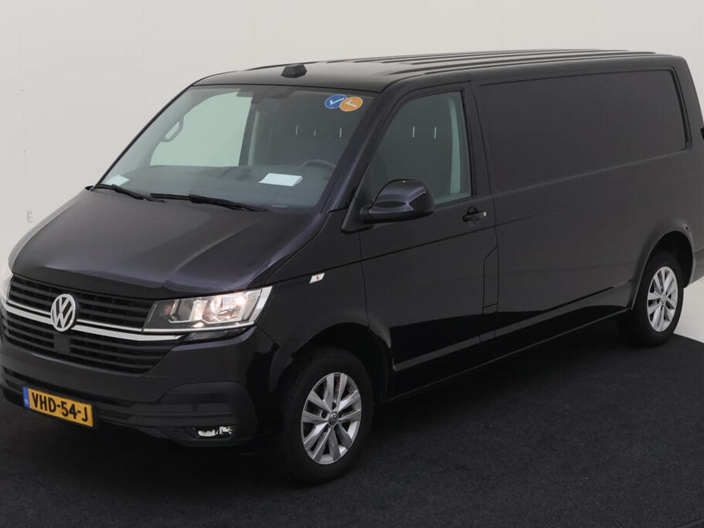 Volkswagen Transporter 2.0TDI 110PK L2H1 HIGHLINE EXEC. PLUS 3P., 2020