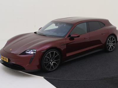 Porsche Taycan sport turismo 79KWH 326PK CHRONO LUCHTVERING PDLS LEER 21 4+1, 2022