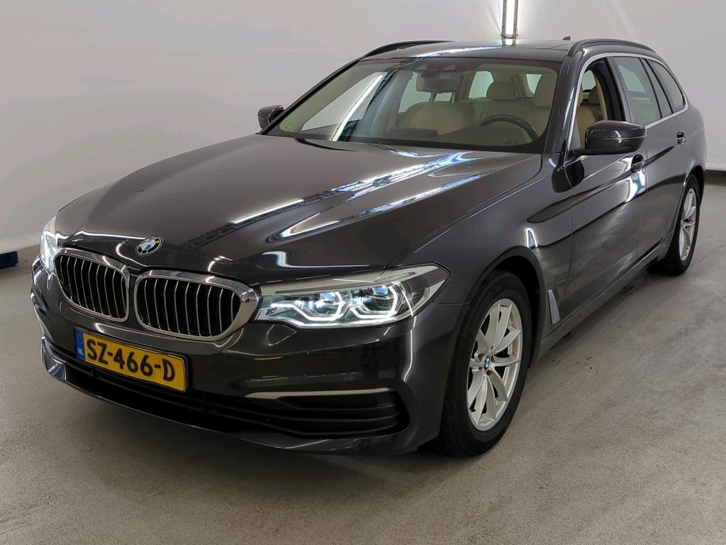 BMW 5-SERIE TOURING 520I CORPORATE LEASE HIGH EXECUTIVE, 2018
