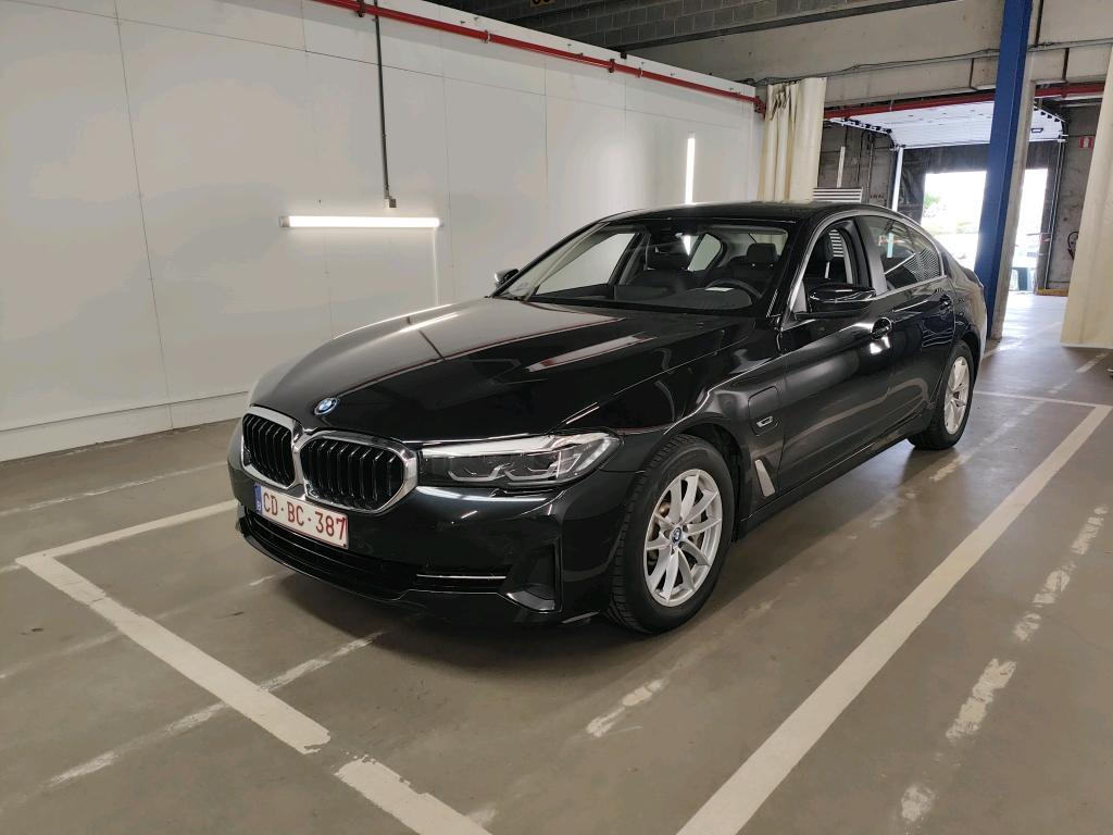 BMW 5 reeks berline 5 REEKS BERLINE 530E 215KW (PHEV) 215KW/292PK 4D/P AUTO-8 - CO2 ONVOLLEDIG, 2023