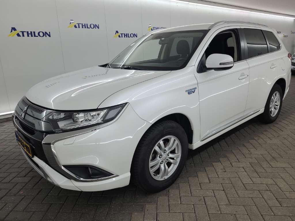 Mitsubishi Outlander PHEV PURE 5D 165KW, 2020