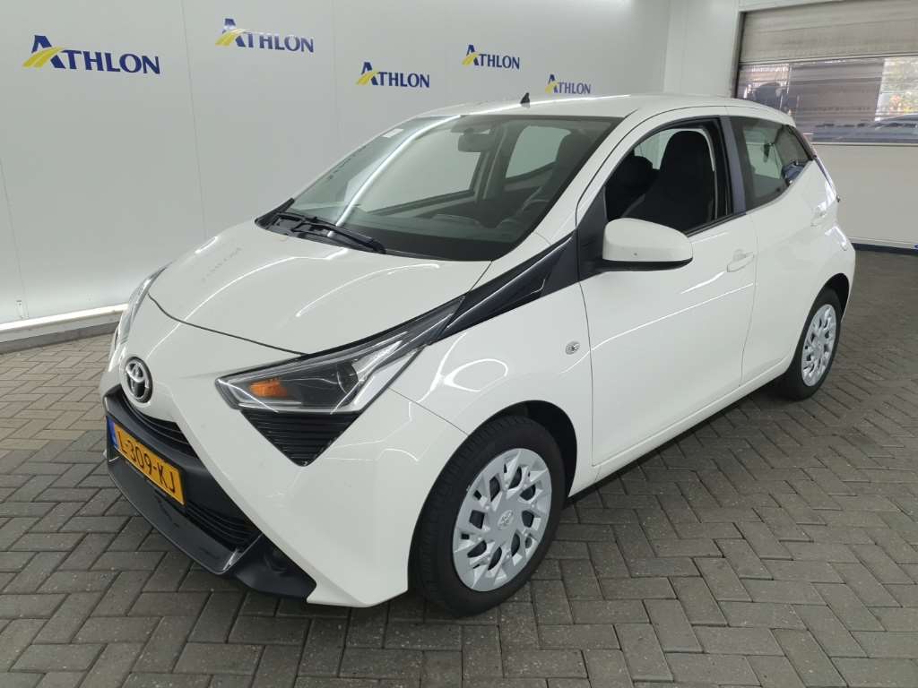 Toyota Aygo 1.0 VVT-I X-PLAY 5D 53KW, 2021
