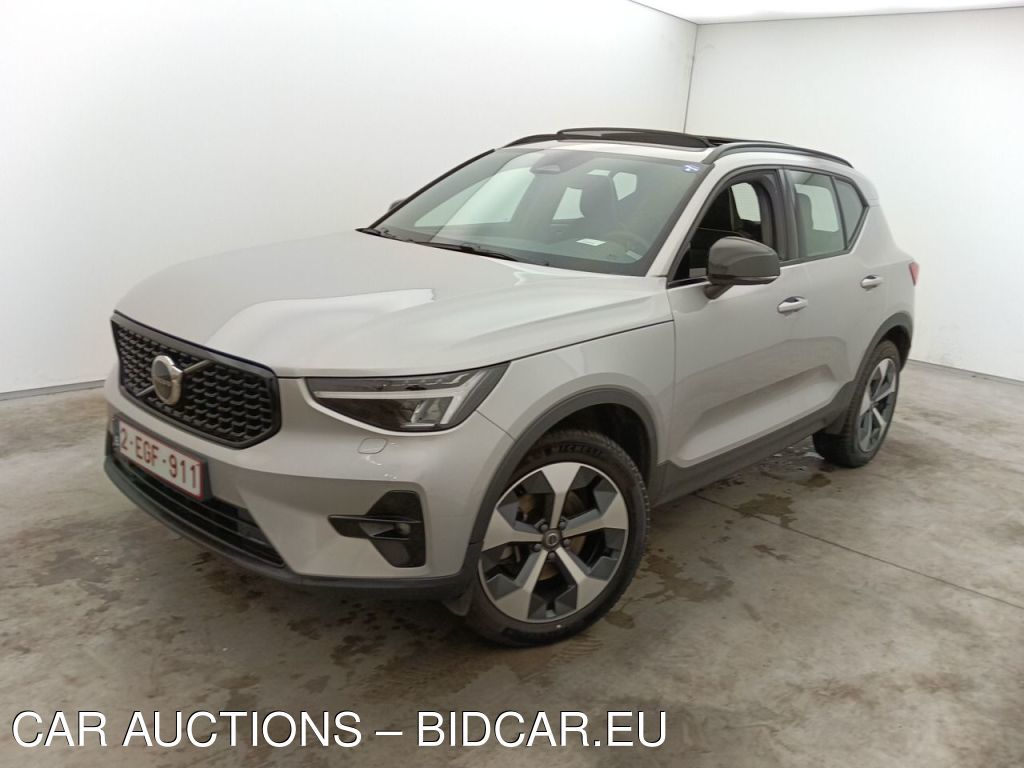 Volvo Xc40 - 2022 XC40 2.0 B3 MHEV ULTIMATE DARK DESIGN DCT, 2023