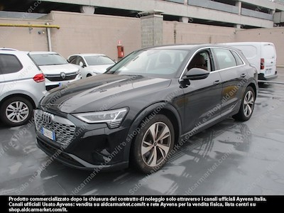 Audi Q8 e-tron 55 quattro business -