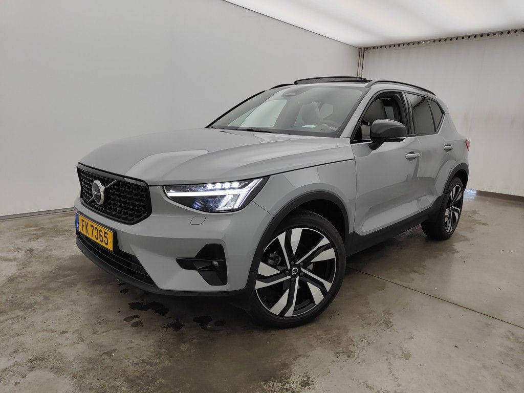Volvo Xc40 - 2022 XC40 2.0 B3 MHEV ULTIMATE DARK DESIGN DCT, 2023