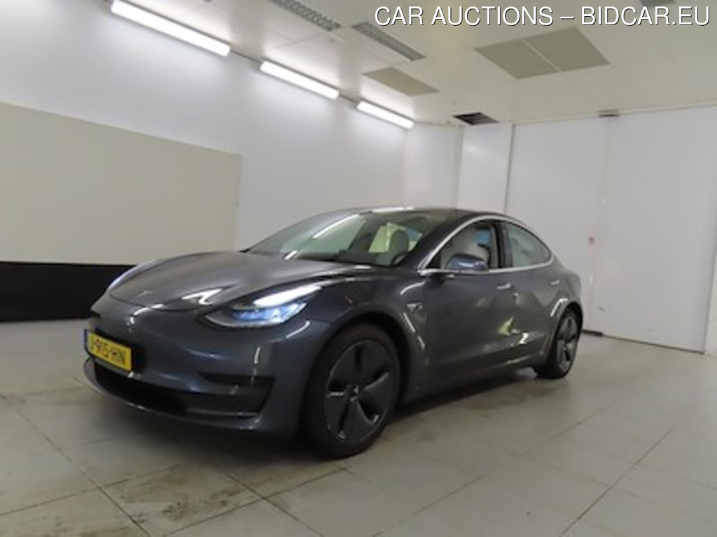 Tesla Model 3 Standard Range Plus RWD 4d