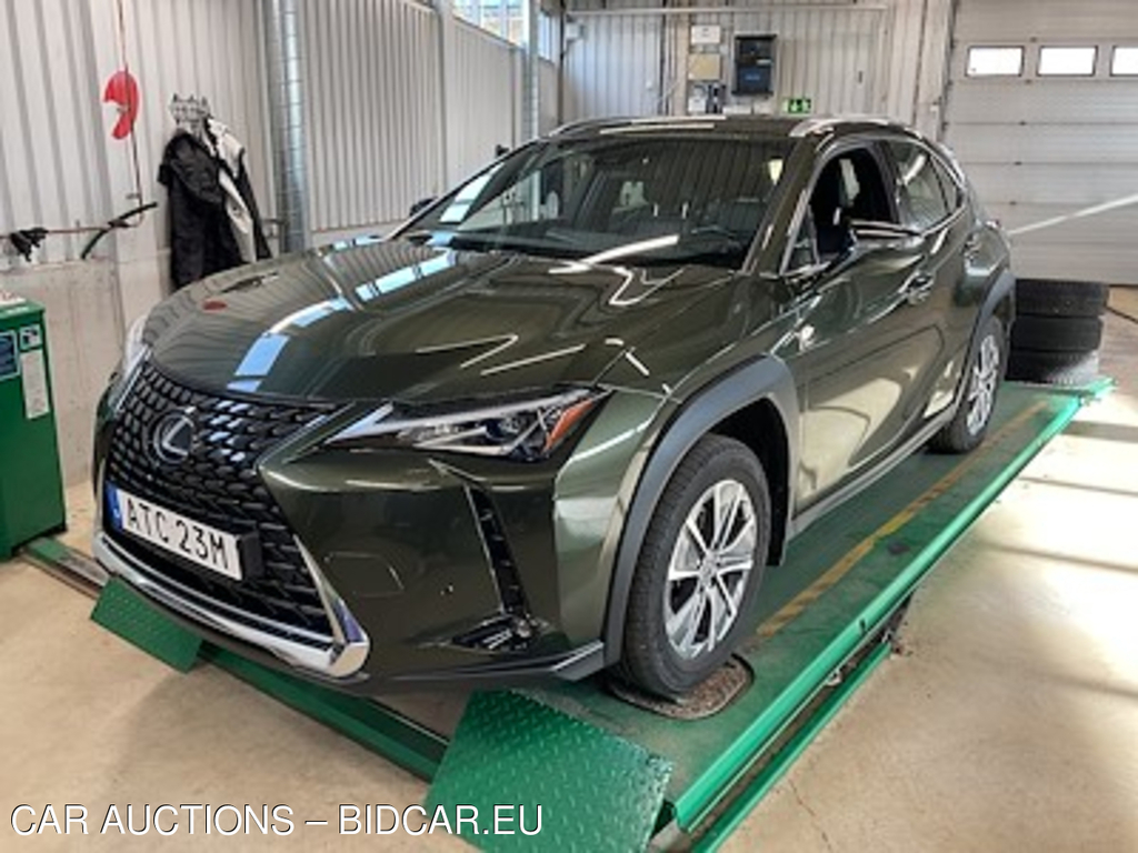 Lexus UX 300e Premium Skinn Kamera