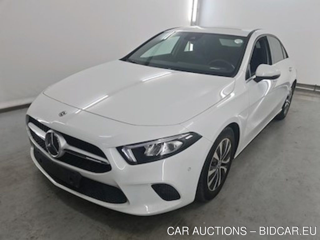 Mercedes-Benz Class A sedan diesel v177 A 180 d Business Solution