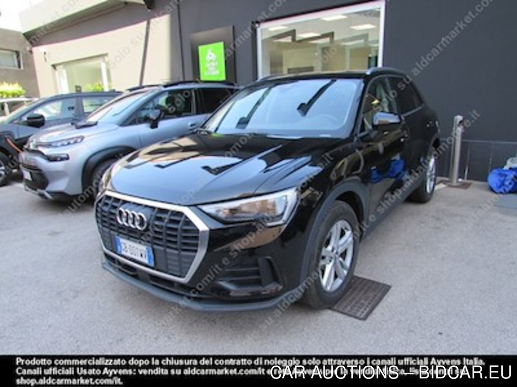 Audi Q3 35 tdi quattro sport -