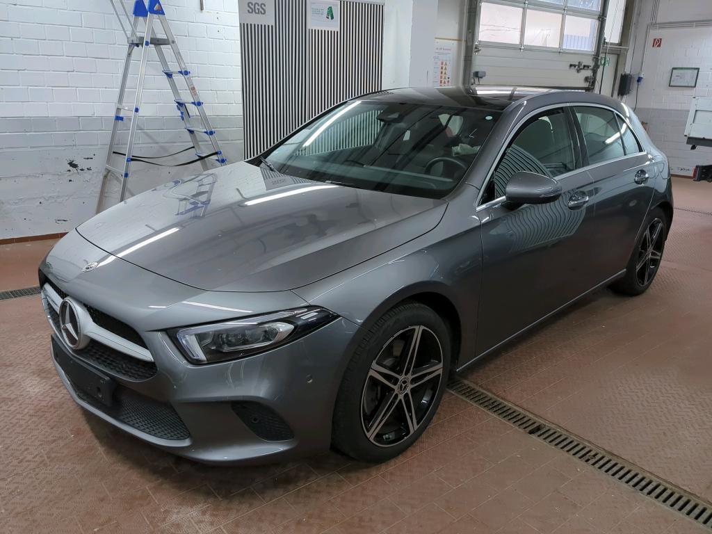 Mercedes-Benz A 250 E 8G-DCT Progressive, 2022
