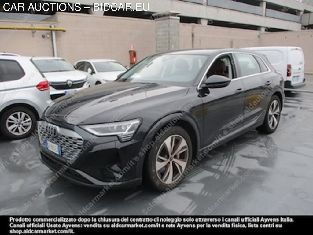 Audi Q8 e-tron 55 quattro business -