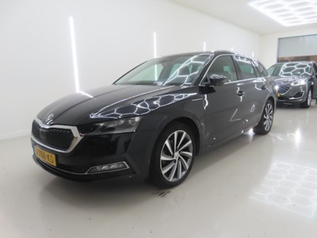 Skoda Octavia combi 1.5 TSI Greentech First Edition 5d