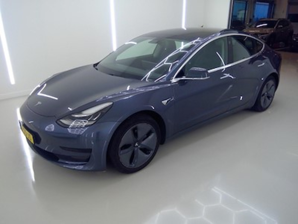 Tesla Model 3 Standard Range Plus RWD 4d