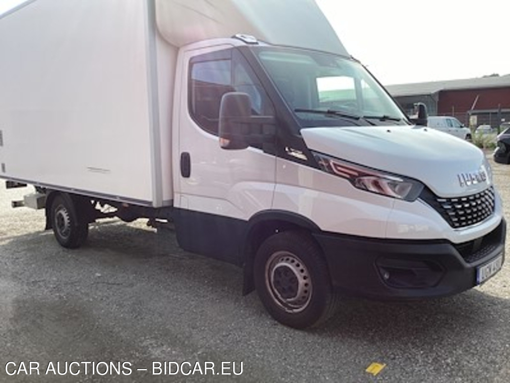 Iveco Daily 35 2.3 JTD Hi-Matic Volyskap Baklyft Varmare