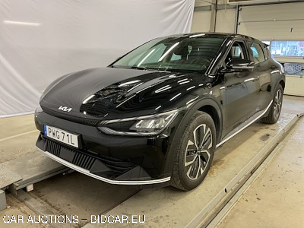 Kia EV6 77.4 kWh Base Plus Kamera Skinn/Tyg