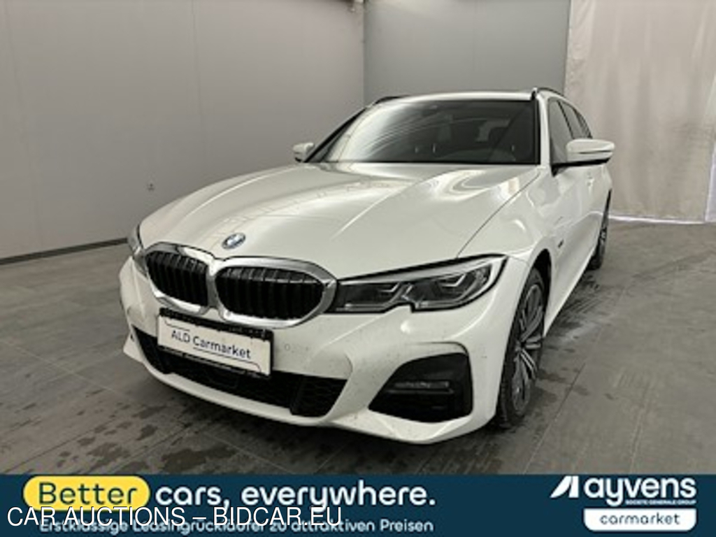BMW 3er BMW 330e Touring xDrive Aut. M Sport Kombi, 5-turig, Automatik, 8-Gang