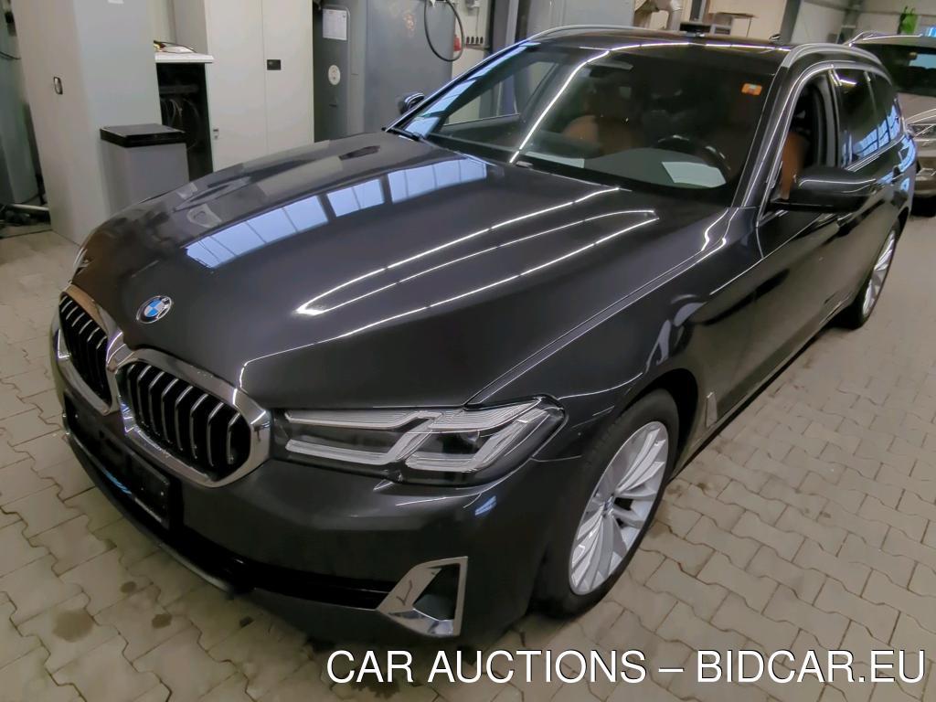 BMW 520D TOURING AUT. Luxury Line, 2022