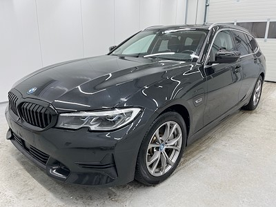 BMW Series 3 330e Sport Line Touring Auto UA!