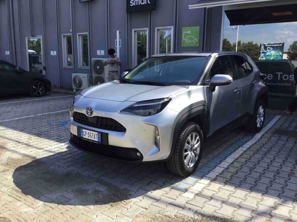 Toyota Yaris Cross 1.5H (116 CV) E-CVT Business, 2023