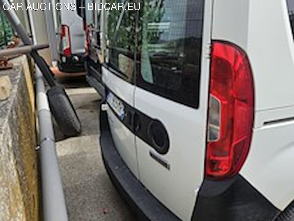 Fiat doblo cargo combi 1.3 mijet -