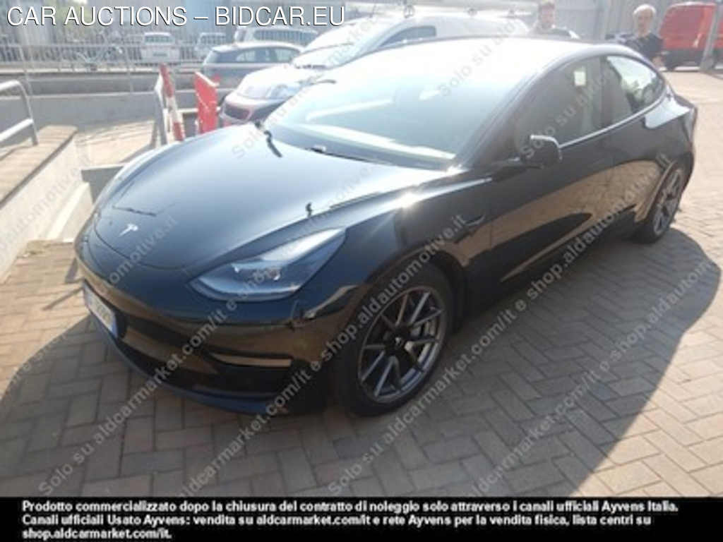Tesla model 3 75 kwh long -