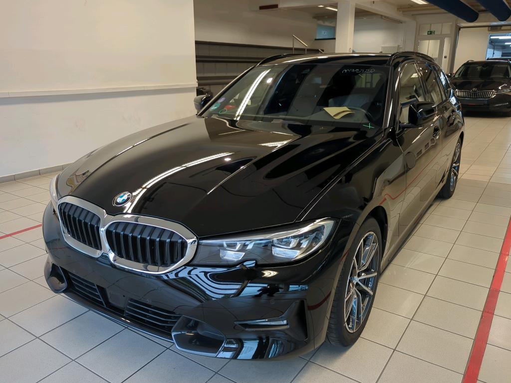 BMW 330I TOURING AUT. Sport Line, 2022