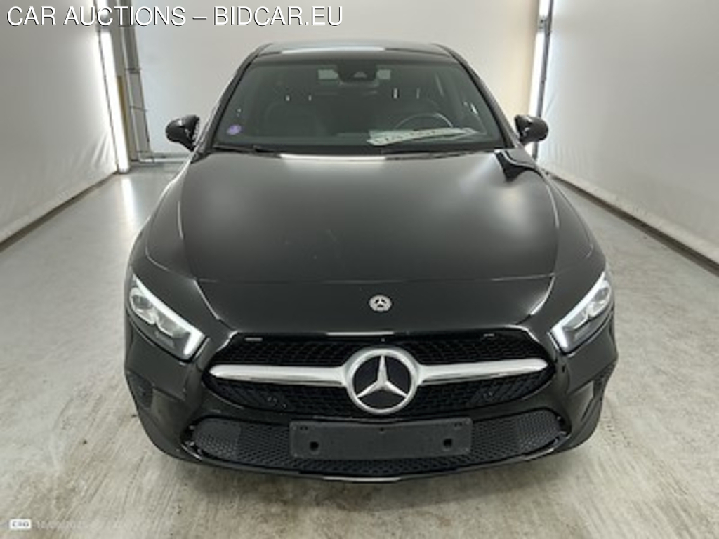 Mercedes-Benz Class A sedan v177 A 180 Business Solution