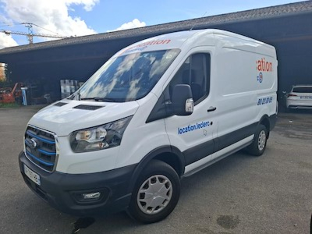 Ford E-TRANSIT Transit 2T CCb PE 390 L3H1 135 kW Batterie 75/68 kWh Trend Business