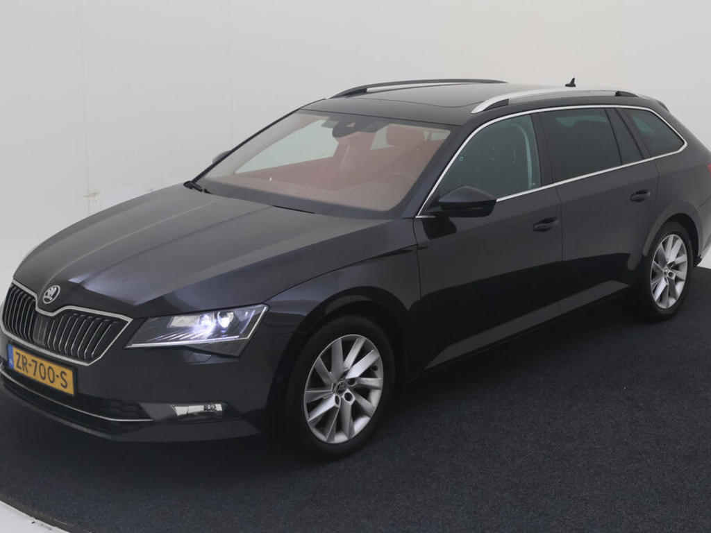 Skoda Superb combi 1.5 TSI 150PK DSG STYLE BUSINESS PLUS PANO TREKHAAK, 2019