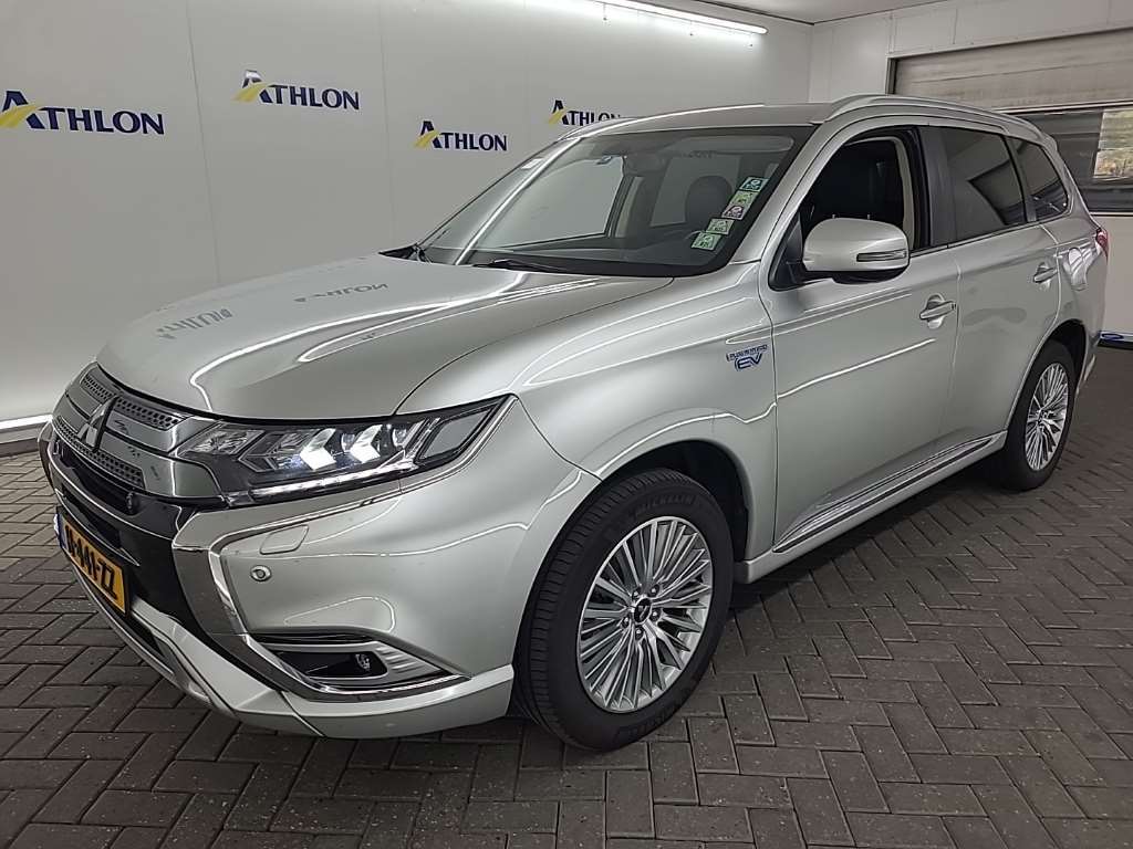 Mitsubishi Outlander PHEV INTENSE 5D 165KW, 2020