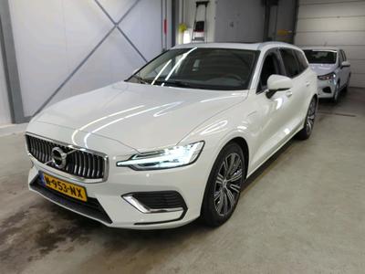 Volvo V60 Recharge T6 2.0 250kW 4WD Inscription Expression auto, 2021