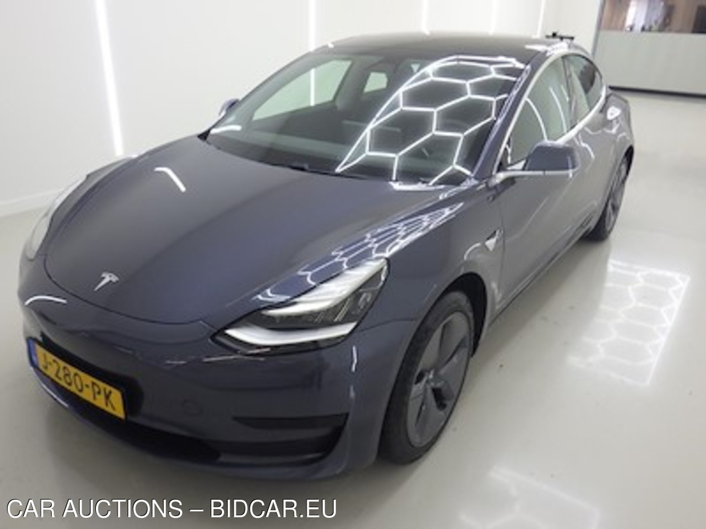Tesla Model 3 Standard Range Plus RWD 4d