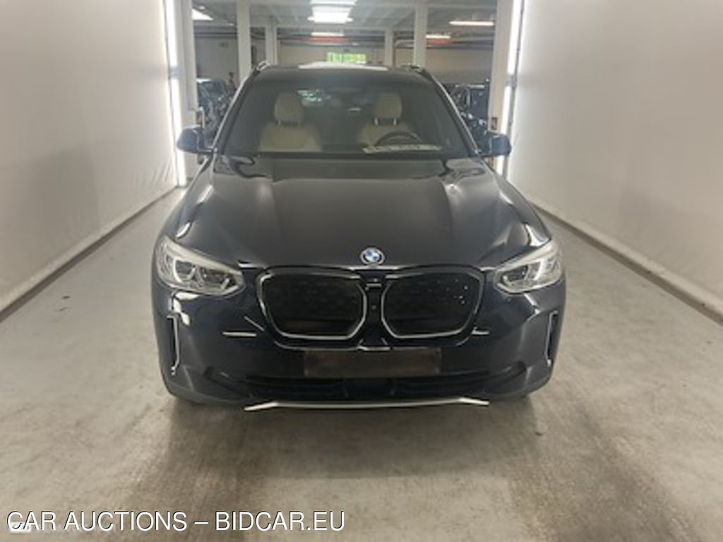 BMW IX3 80KWH AUTO
