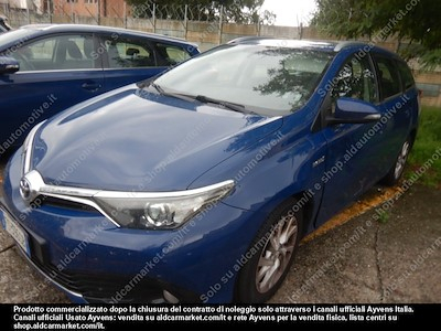 Toyota auris touring sports hybrid business -