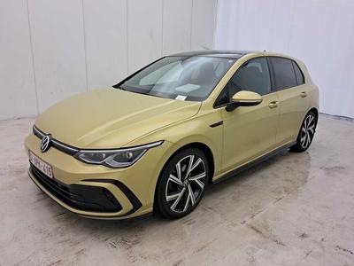 Volkswagen Golf VIII R-Line 1.5e-TSi 150pk/cv 5p DSG7, 2021