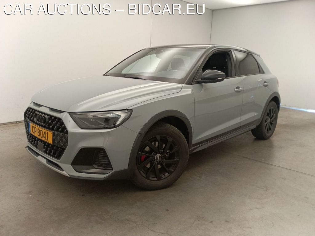 Audi A1 citycarver A1 CITYCARVER 35 TFSI S TRONIC (EU6AP), 2021