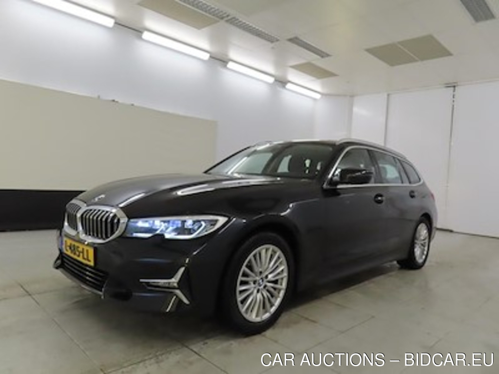 BMW 3-serie touring 320iA Business Edition Plus Luxury Line 5d
