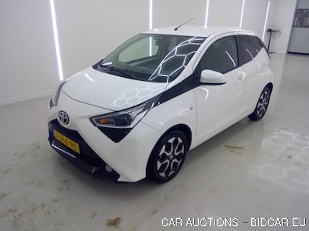 Toyota Aygo 1.0 VVT-i x-joy x-shift 5d