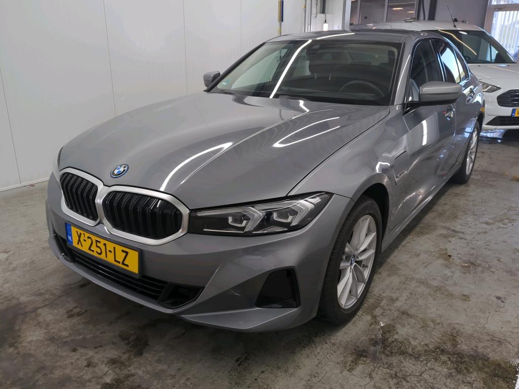 BMW 320 EA 150kW PHEV Business Edition Plus, 2023