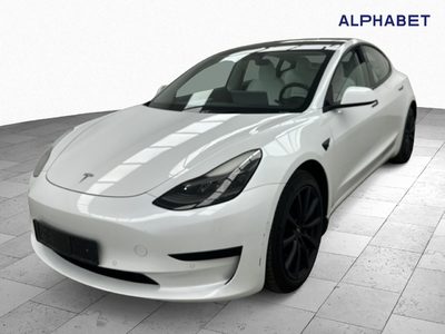 Tesla Model 3 Standard Reichweite Plus Hinterradantrieb, 2021